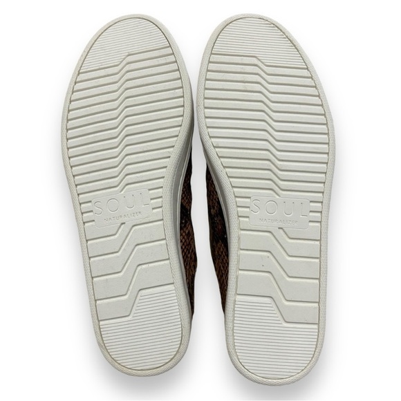 NEW! Soul Naturalizer Pink Snake Print Slip On Sneakers - Size 7W - Picture 4 of 8